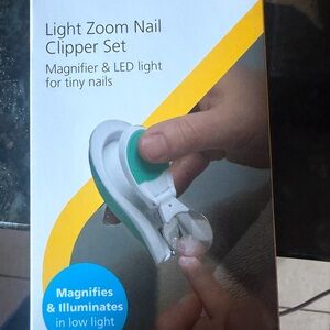 Light Zoom Nail Clipper Set with Magnifier and LED new